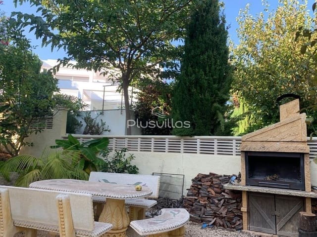 4 chambre Villa/Maison à vendre à Gargasindi, Calpe / Calp avec piscine - 850 000 € (Ref: 7349262)