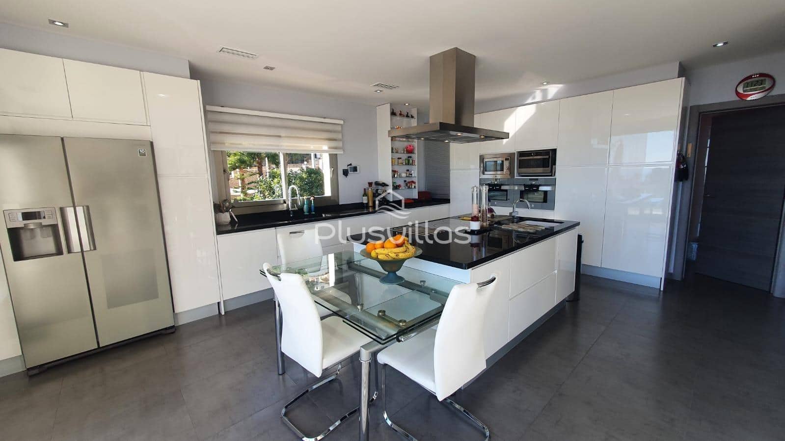 5 soveværelse Villa til salg i Calpe / Calp med swimmingpool - € 1.950.000 (Ref: 7444300)