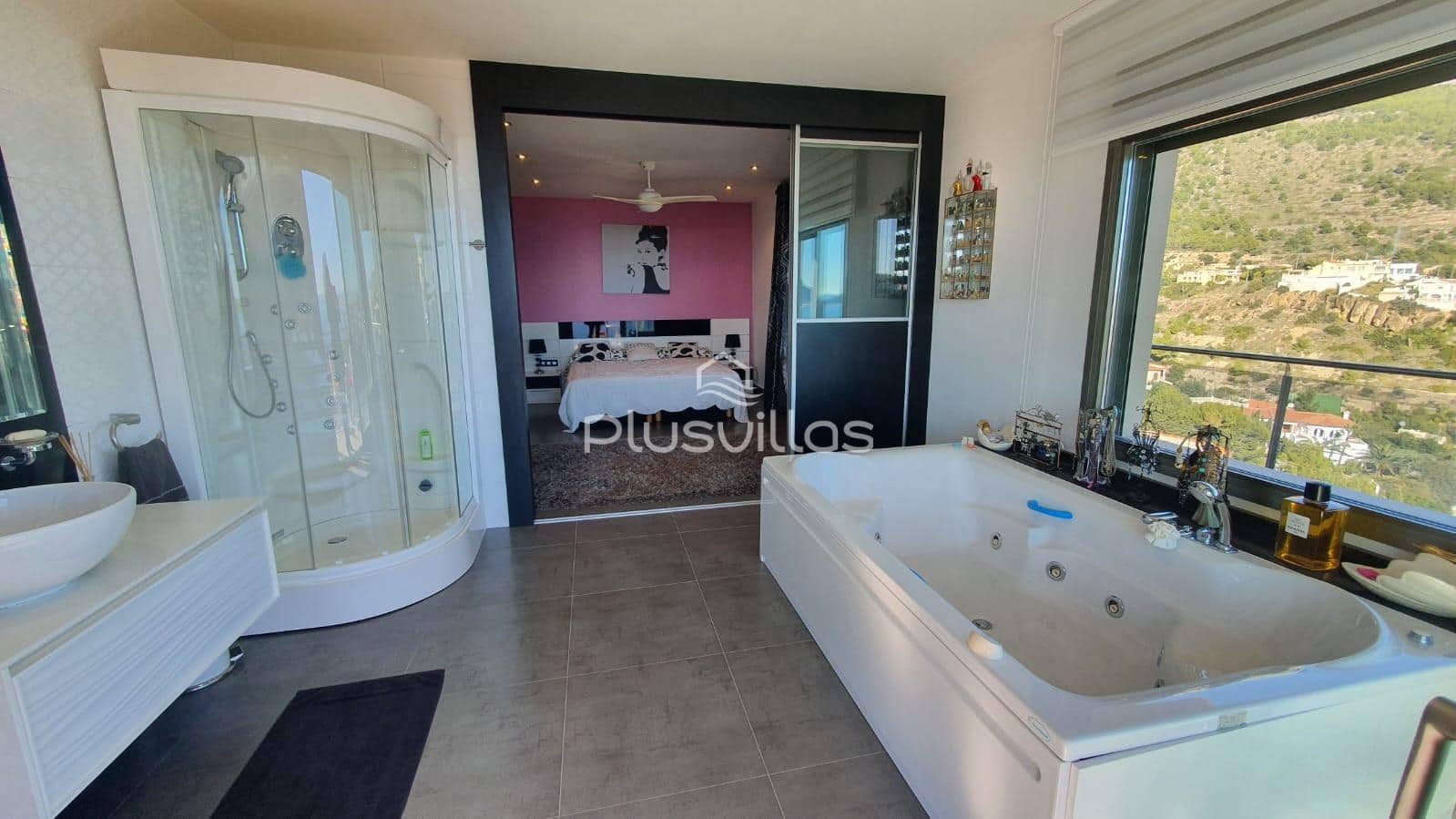 5 soveværelse Villa til salg i Calpe / Calp med swimmingpool - € 1.950.000 (Ref: 7444300)