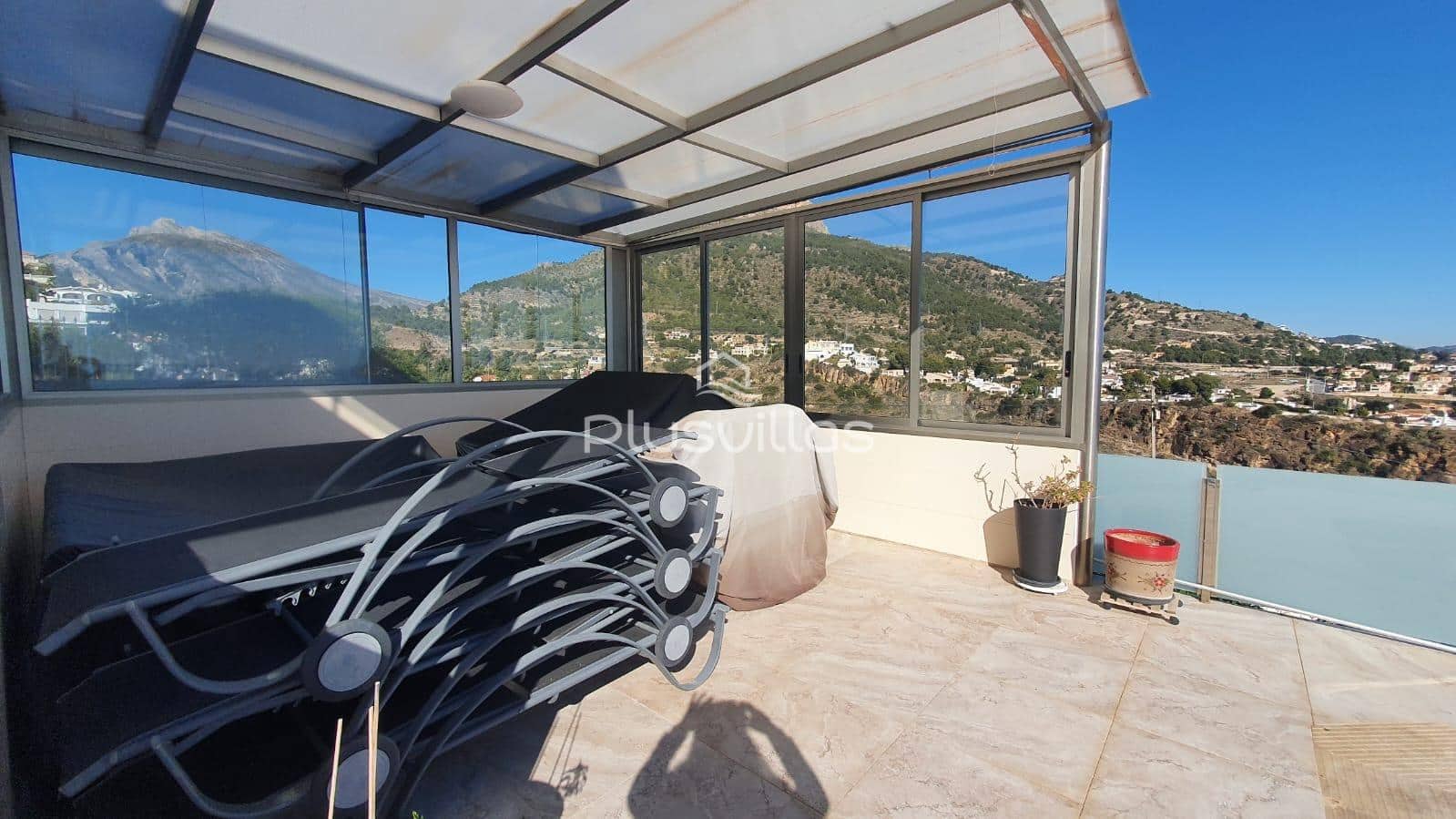 5 soveværelse Villa til salg i Calpe / Calp med swimmingpool - € 1.950.000 (Ref: 7444300)
