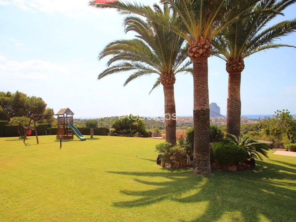 5 soverom Villa til salgs i Calpe / Calp med svømmebasseng - € 2 200 000 (Ref: 7477324)