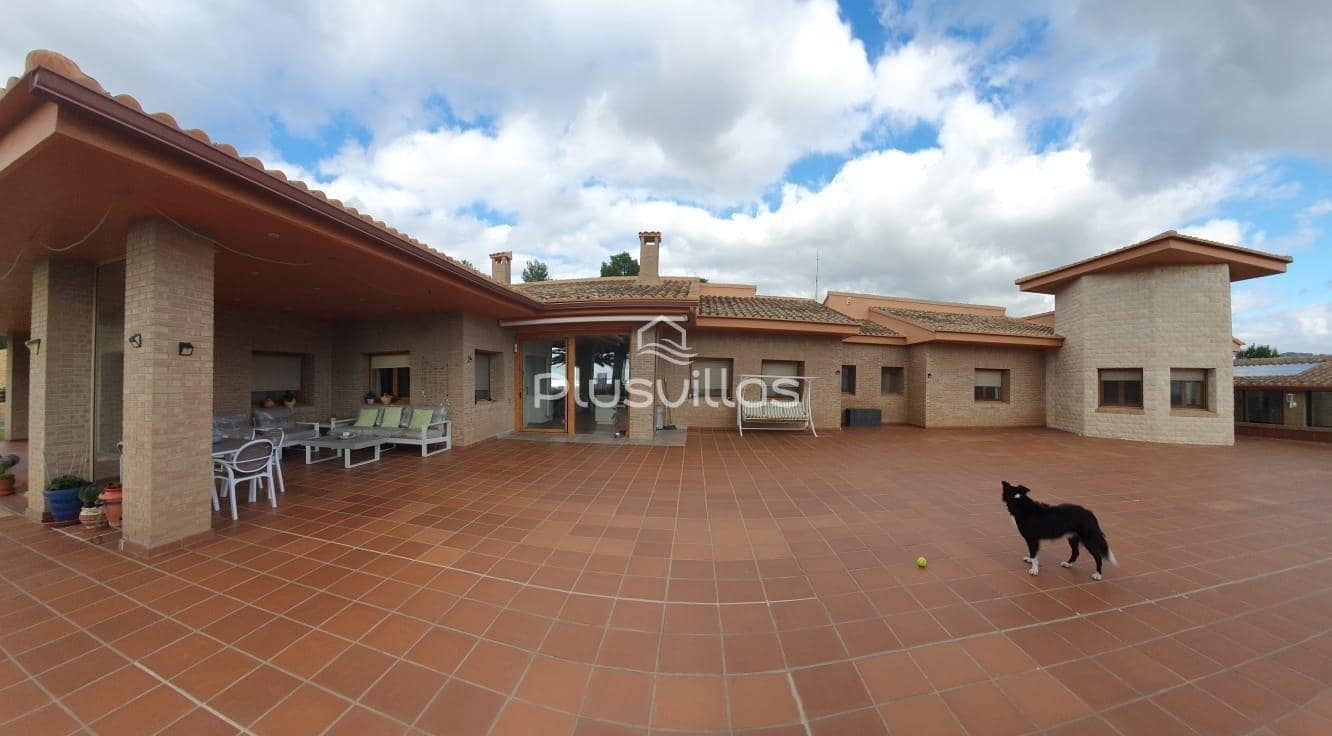 5 soverom Villa til salgs i Calpe / Calp med svømmebasseng - € 2 200 000 (Ref: 7477324)