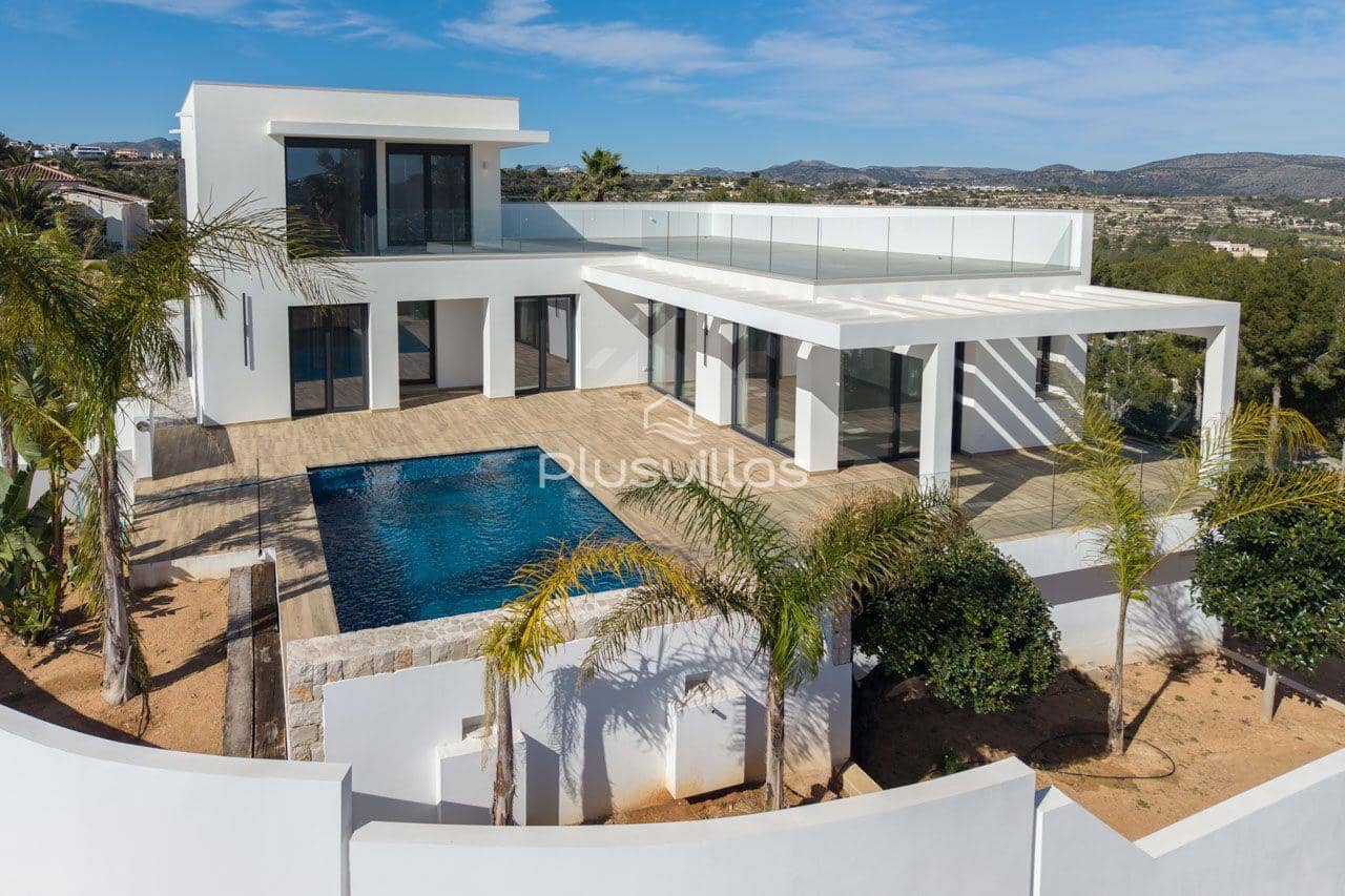 3 bedroom Villa for sale in Moraira with pool - € 2,250,000 (Ref: 7584539)