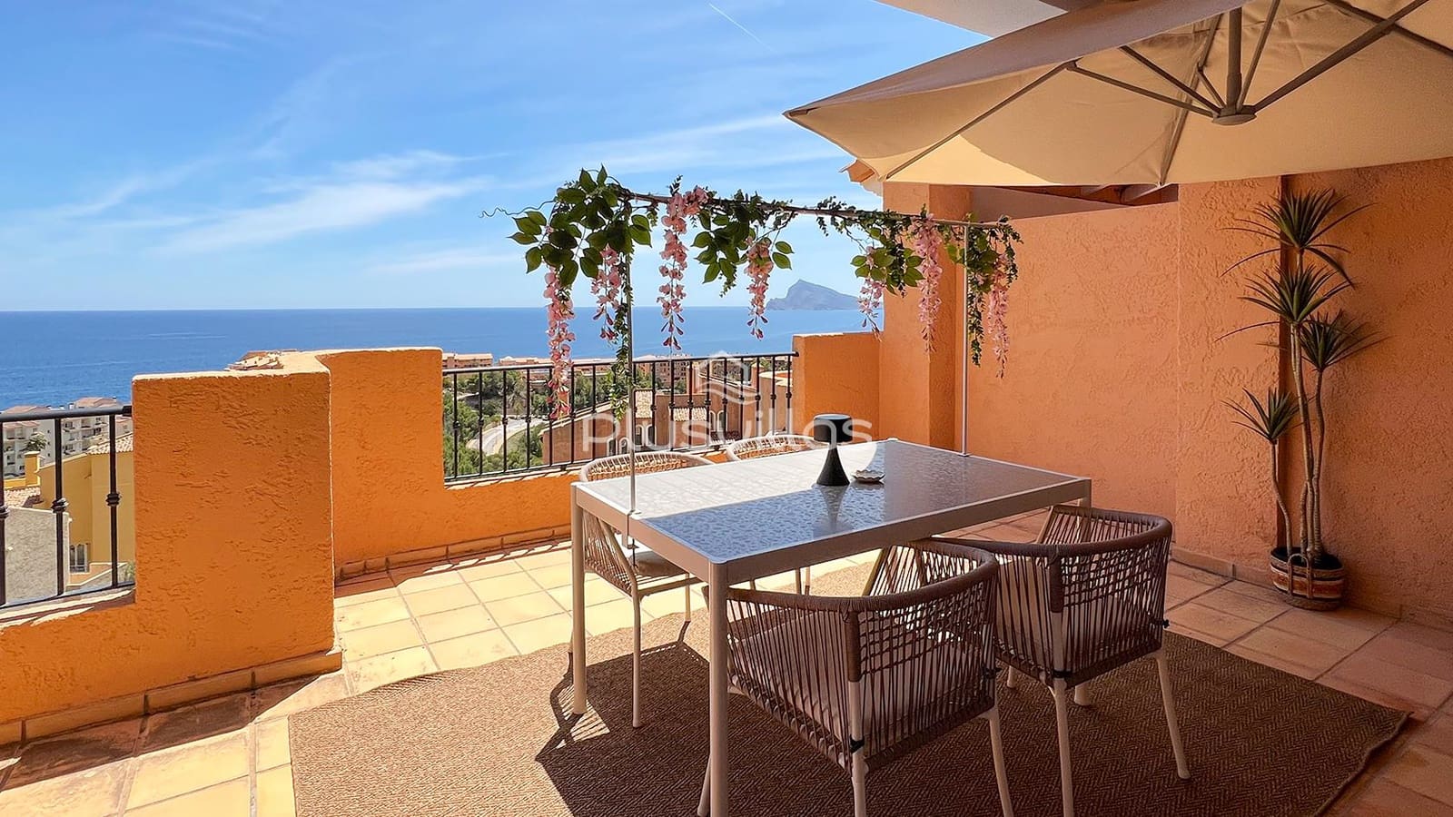 3 bedroom Apartment for sale in Calpe / Calp with pool - € 450,000 (Ref: 7630745)