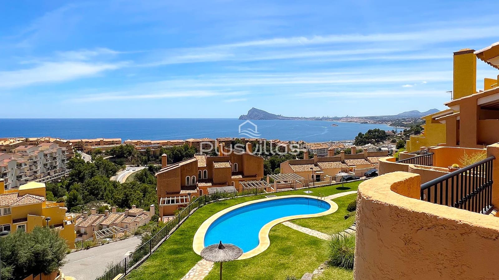 3 bedroom Apartment for sale in Calpe / Calp with pool - € 450,000 (Ref: 7630745)