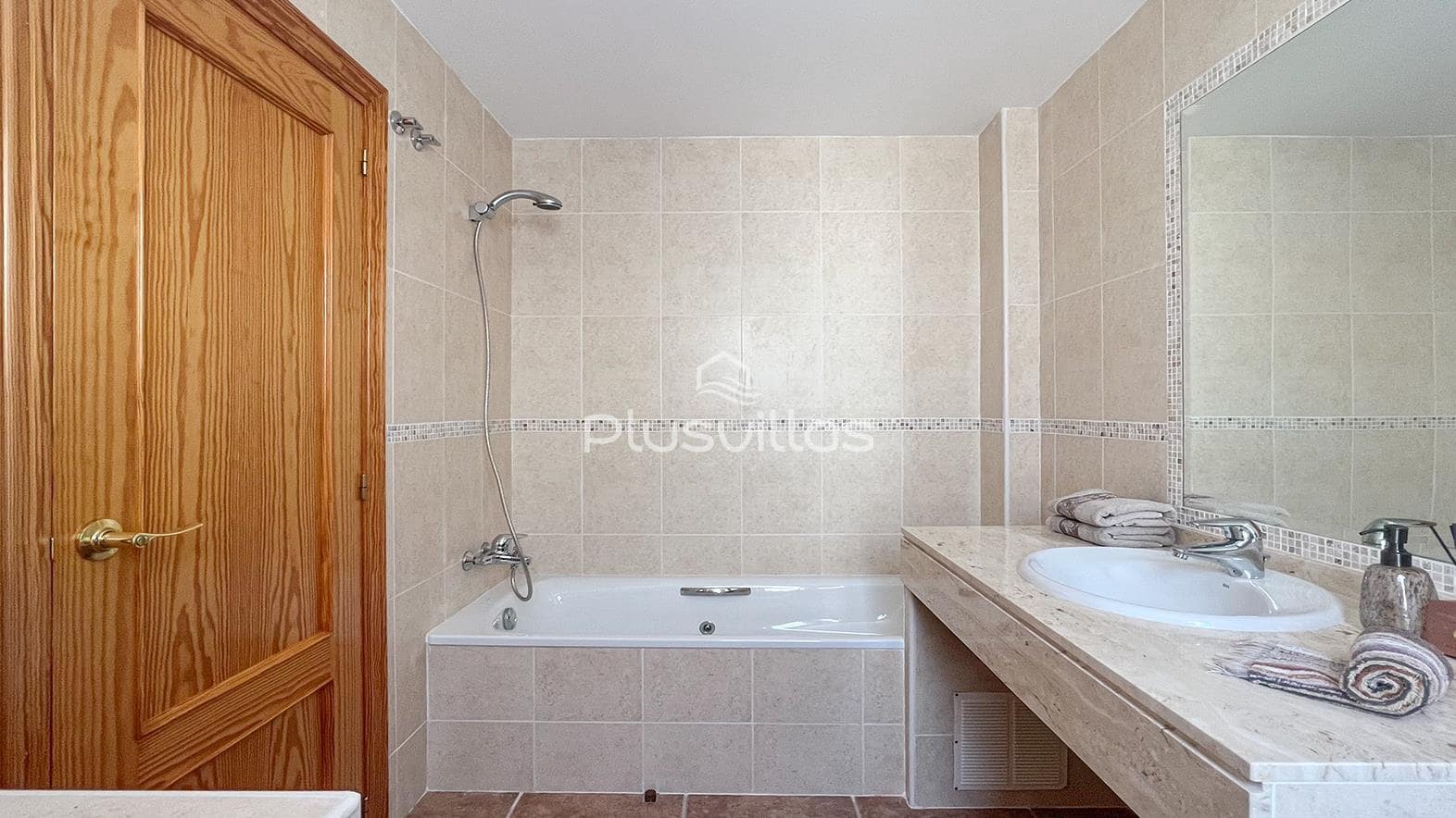 3 bedroom Apartment for sale in Calpe / Calp with pool - € 450,000 (Ref: 7630745)