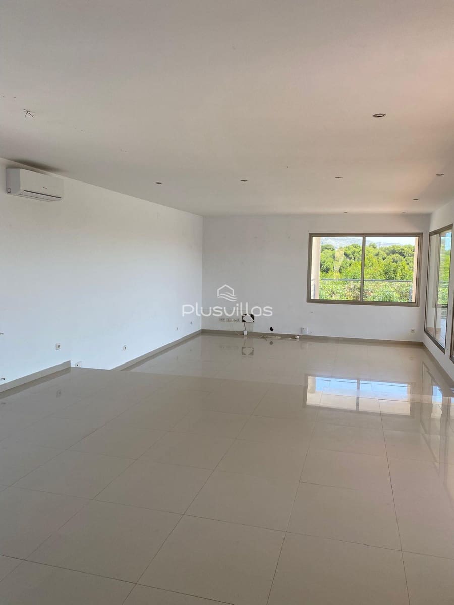 4 bedroom Villa for sale in Altea with pool - € 850,000 (Ref: 7662238)