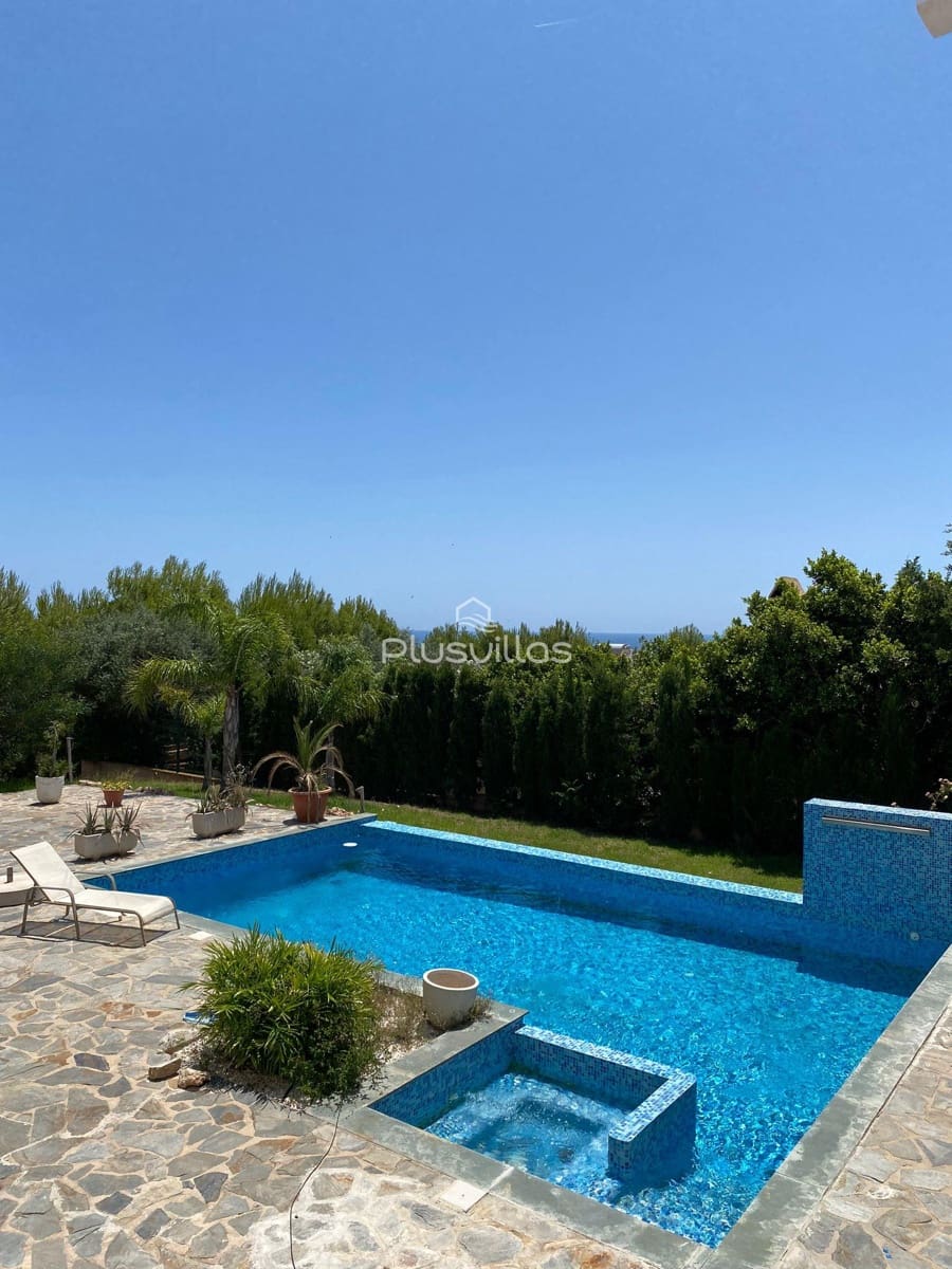 4 bedroom Villa for sale in Altea with pool - € 850,000 (Ref: 7662238)