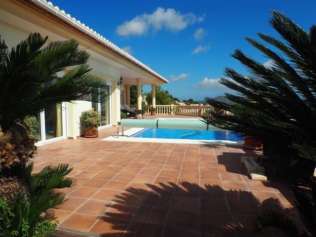 4 soverom Villa til salgs i Casco Urbano, Teulada-Moraira med svømmebasseng - € 1 350 000 (Ref: 7786421)