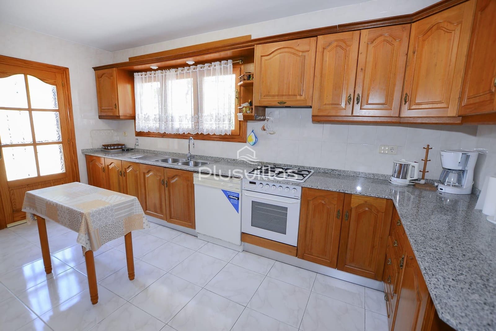 7 chambre Villa/Maison à vendre à Calpe / Calp avec piscine - 890 000 € (Ref: 7815457)