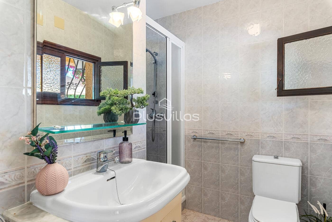 5 bedroom Villa for sale in Altea with pool - € 1,590,000 (Ref: 7855707)