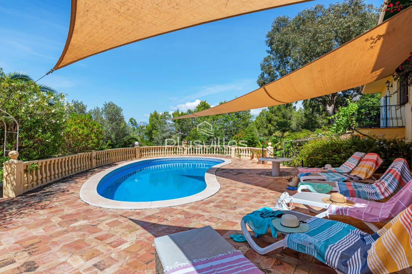 5 bedroom Villa for sale in Altea with pool - € 1,590,000 (Ref: 7855707)