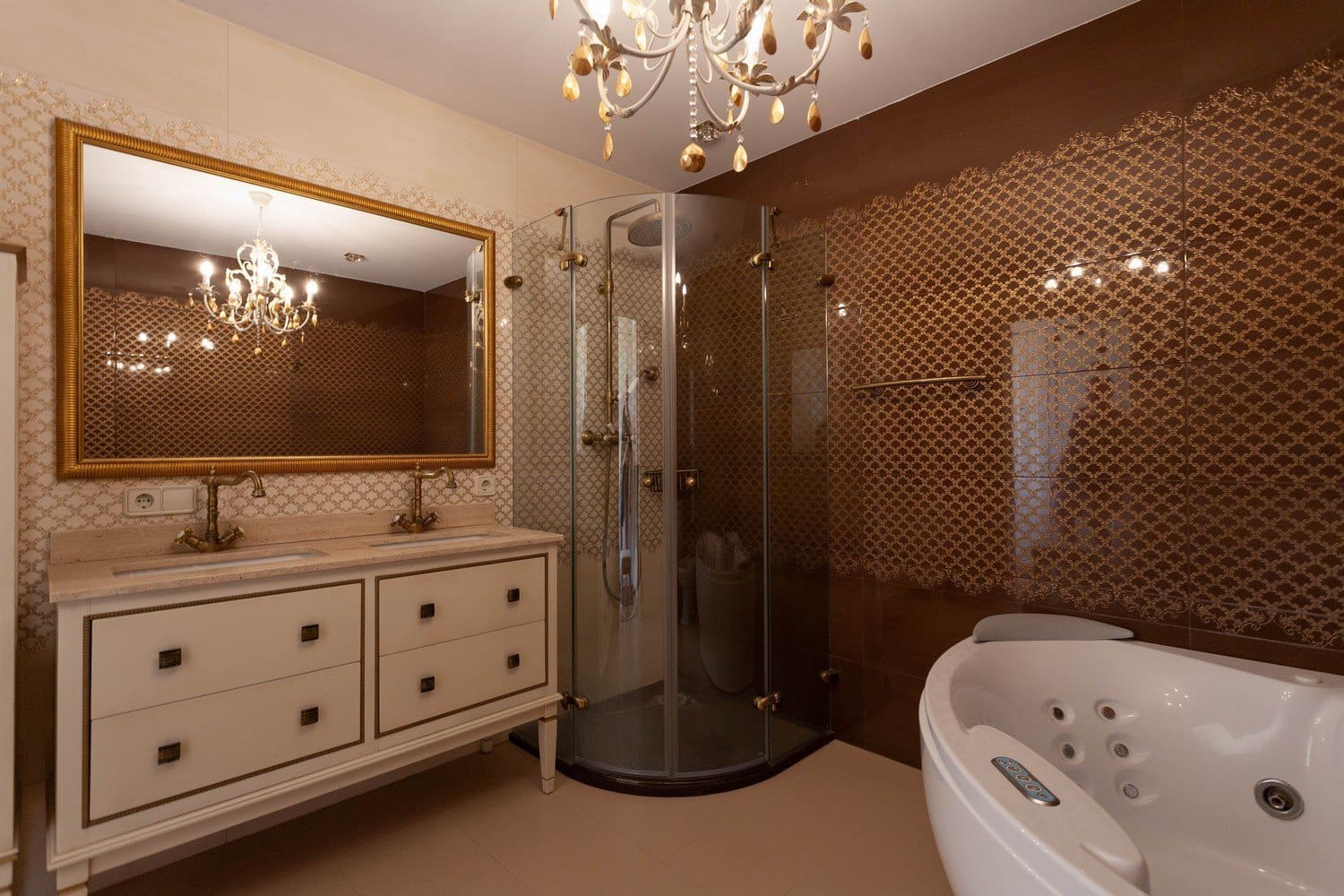 5 bedroom Villa for sale in Benissa with pool - € 2,990,000 (Ref: 7864588)