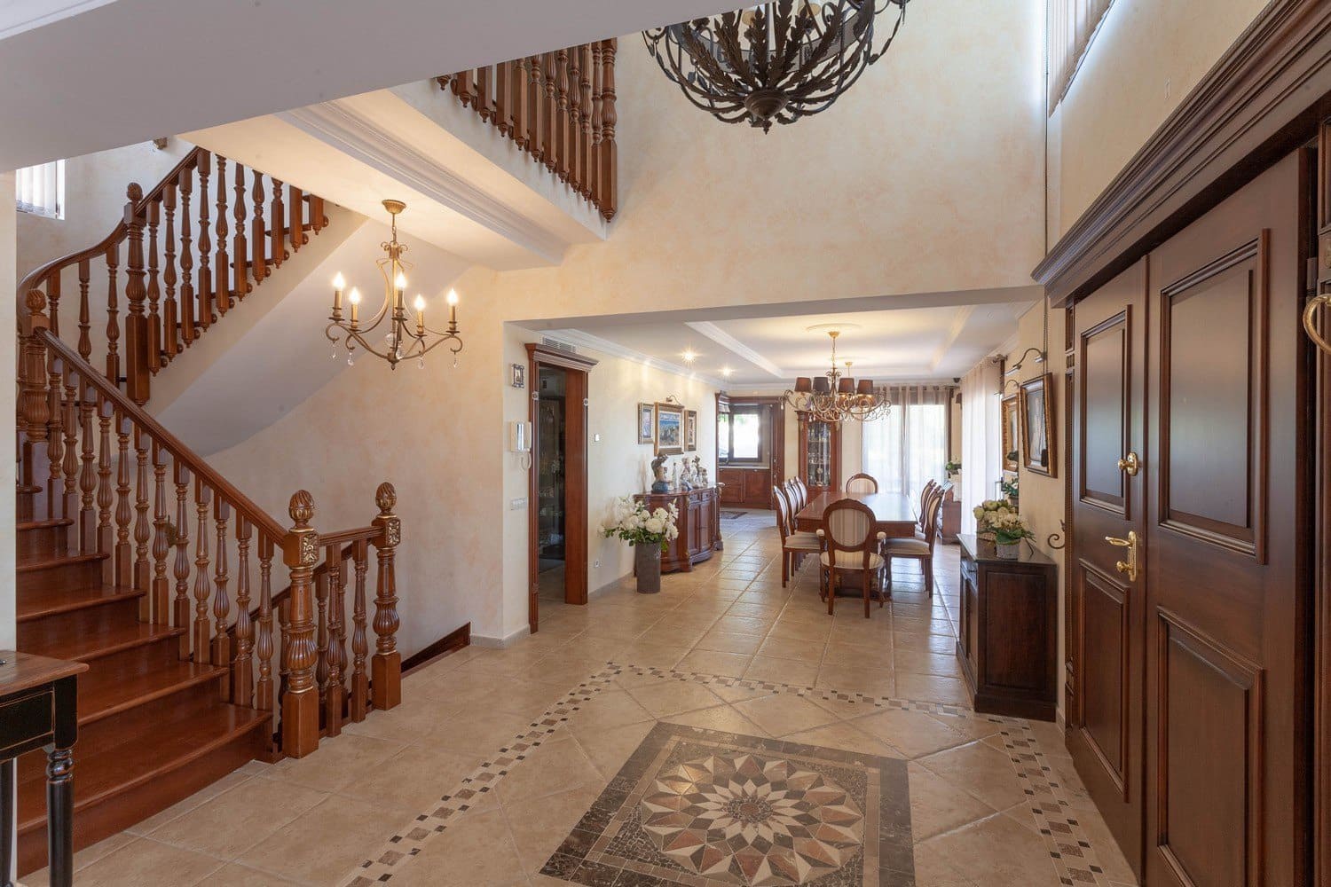 5 bedroom Villa for sale in Benissa with pool - € 2,990,000 (Ref: 7864588)