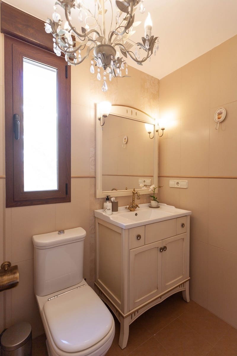 5 bedroom Villa for sale in Benissa with pool - € 2,990,000 (Ref: 7864588)