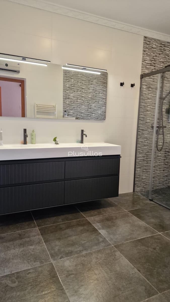 5 quarto Moradia para venda em Calpe / Calp com piscina - 1 165 000 € (Ref: 7873257)