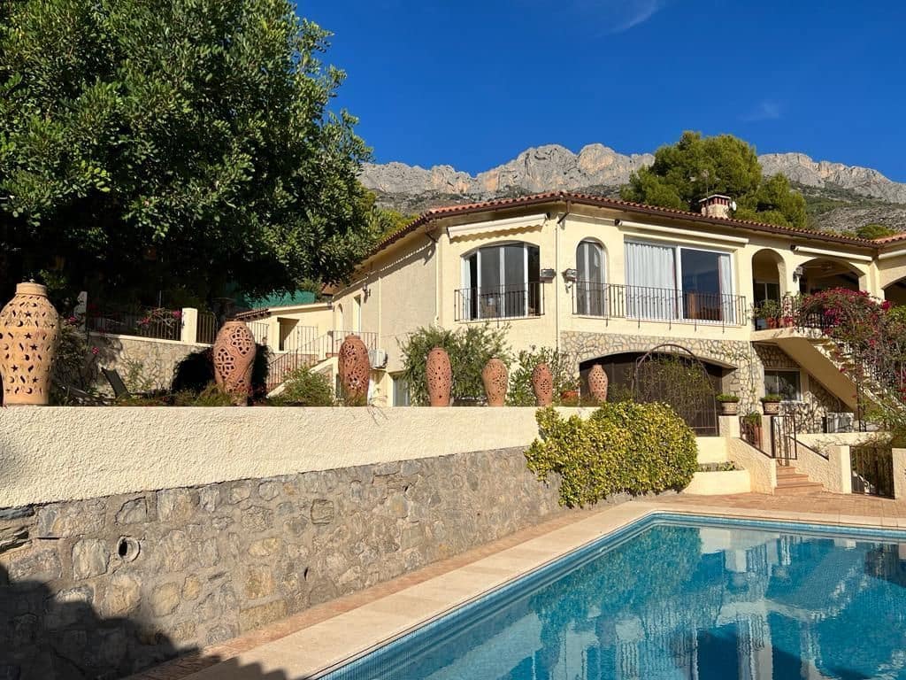 5 chambre Villa/Maison à vendre à Altea avec piscine - 1 375 000 € (Ref: 7991517)
