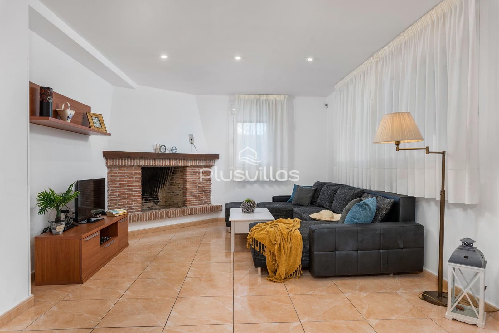 13 sovrum Villa till salu i Calpe / Calp med pool - 2 125 000 € (Ref: 8229676)
