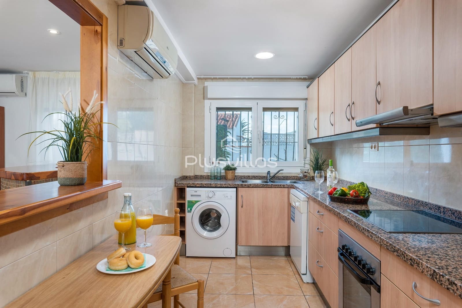 13 sovrum Villa till salu i Calpe / Calp med pool - 2 125 000 € (Ref: 8229676)