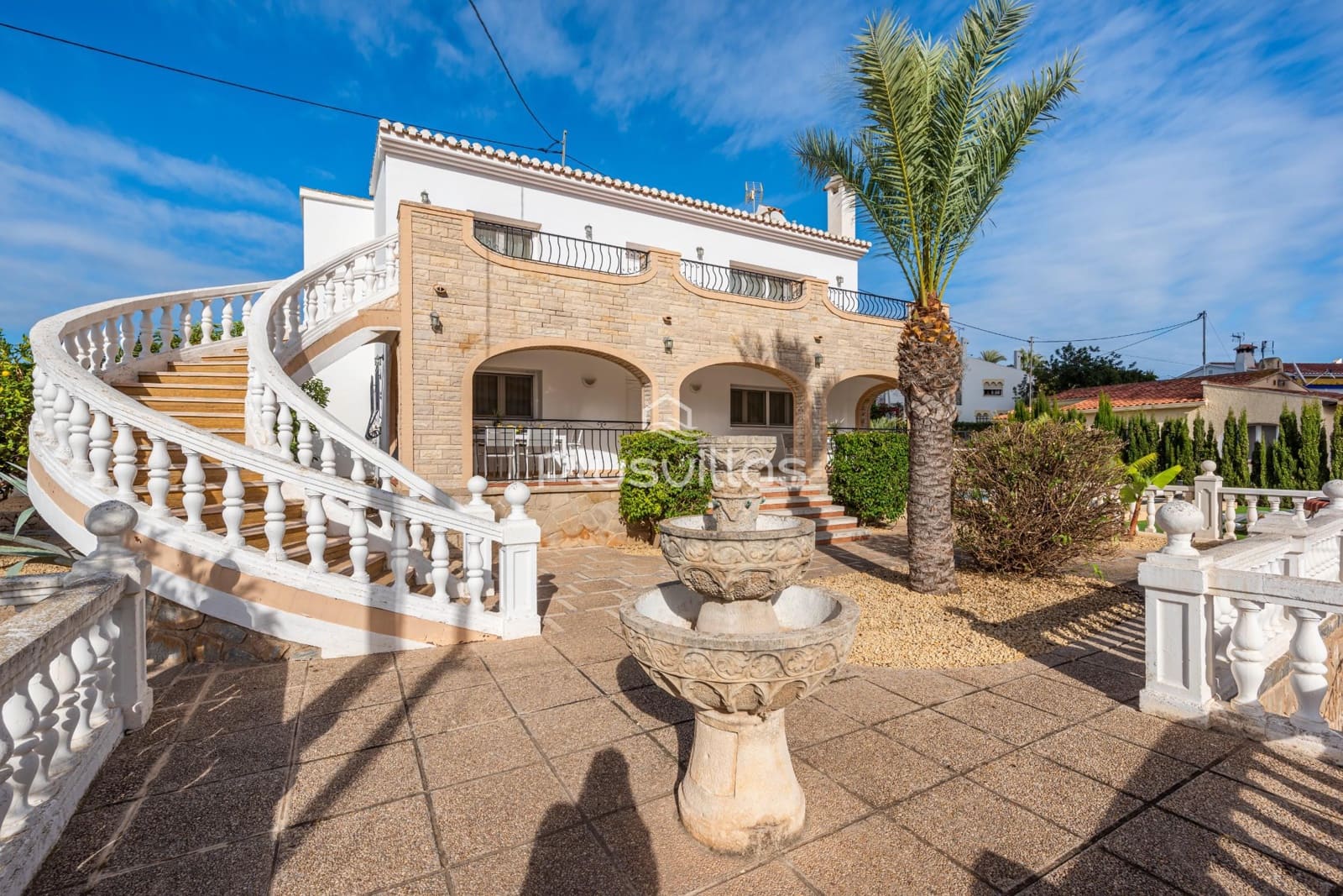 13 sovrum Villa till salu i Calpe / Calp med pool - 2 125 000 € (Ref: 8229676)