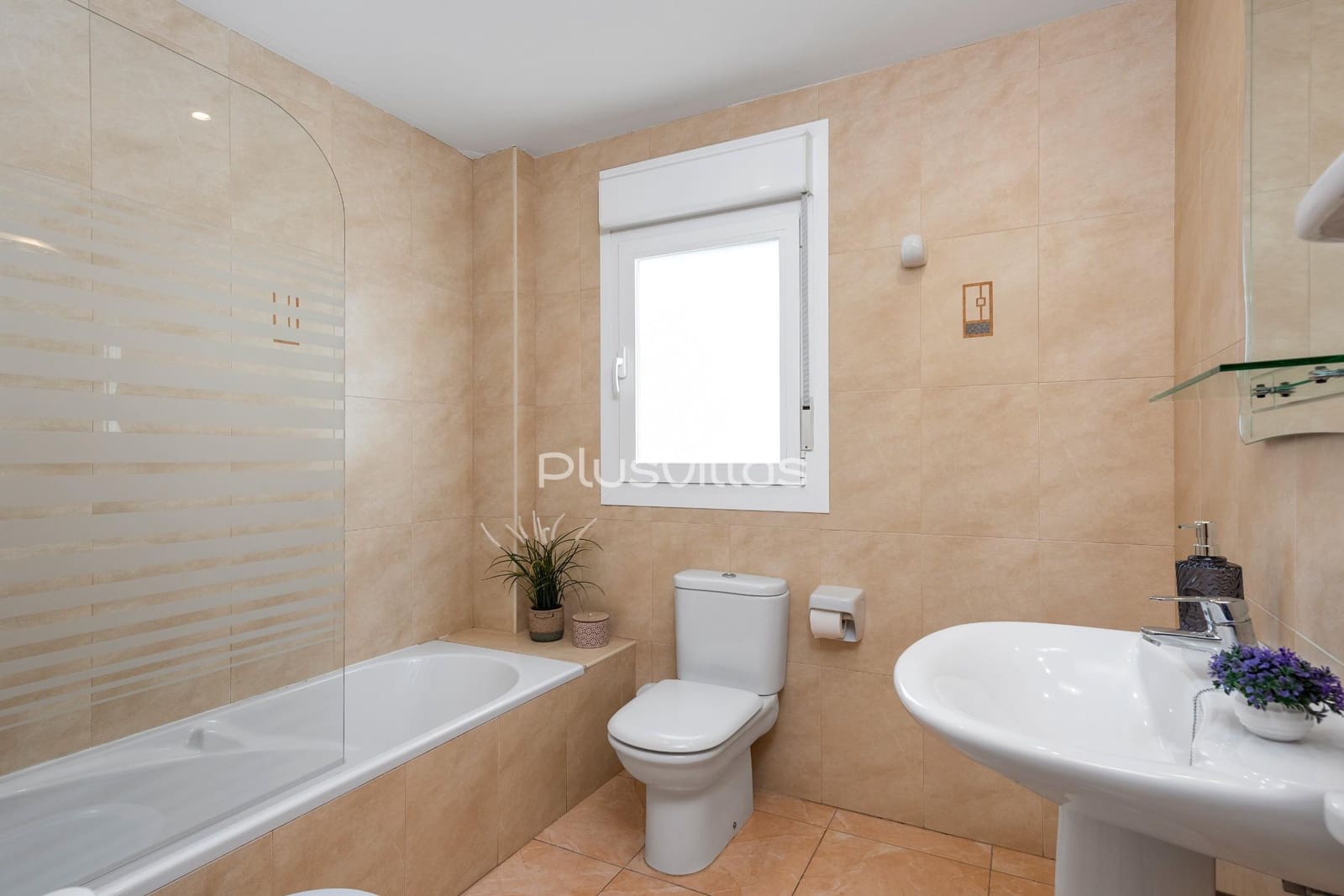 13 sovrum Villa till salu i Calpe / Calp med pool - 2 125 000 € (Ref: 8229676)