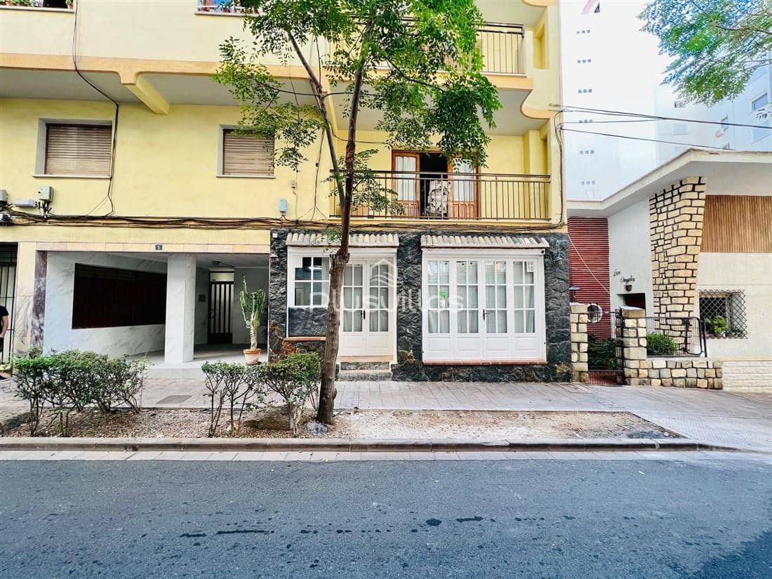 4 soveværelse Erhverv til salg i Calpe / Calp - € 250.000 (Ref: 8323048)