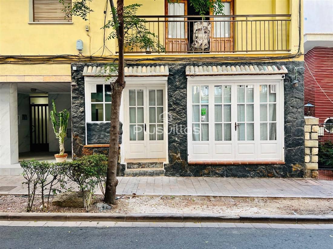 4 bedroom Commercial for sale in Calpe / Calp - € 250,000 (Ref: 8323048)