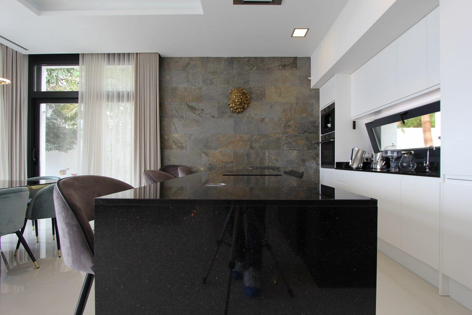 5 bedroom Villa for sale in Altea with pool - € 2,100,000 (Ref: 8405538)