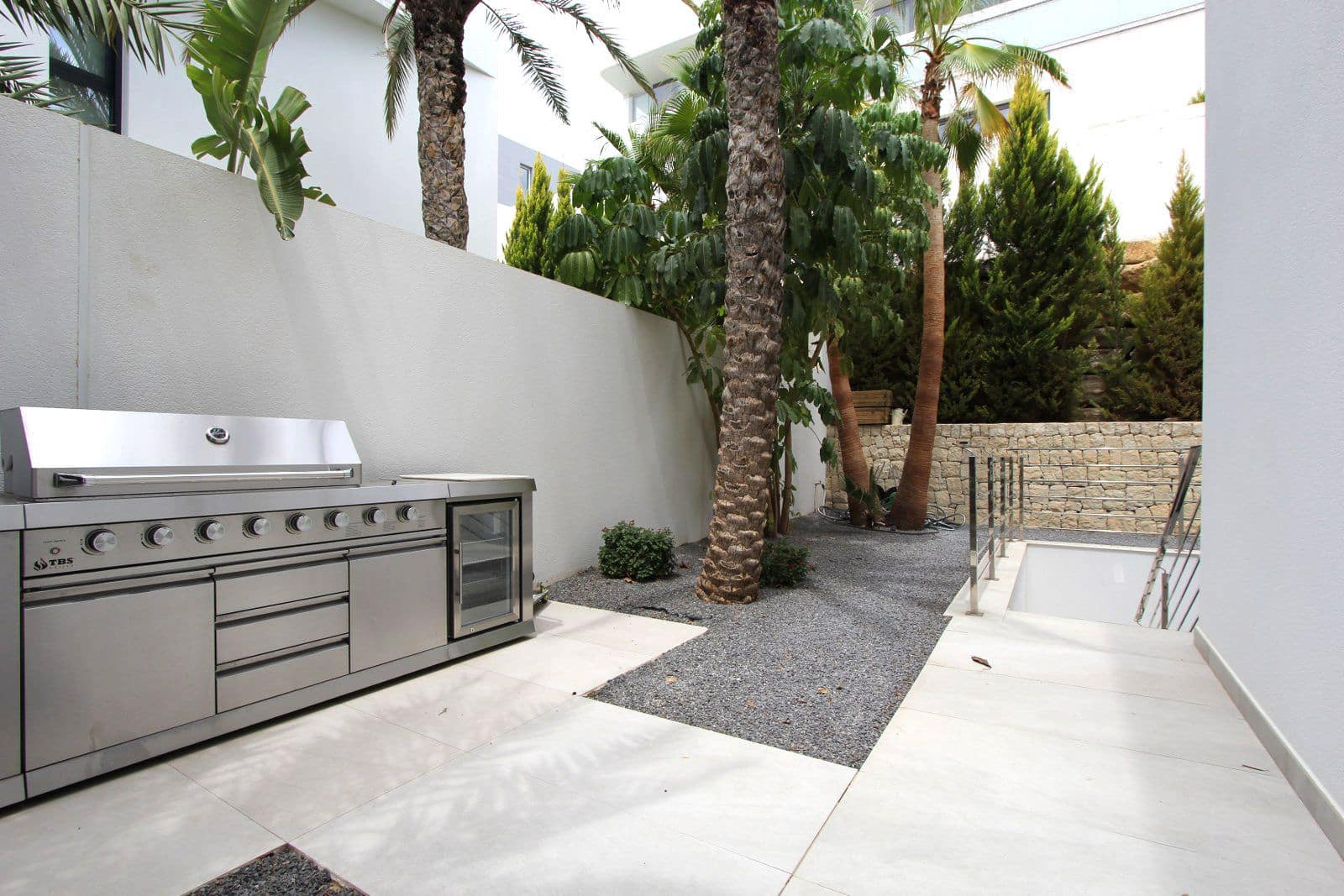 5 bedroom Villa for sale in Altea with pool - € 2,100,000 (Ref: 8405538)