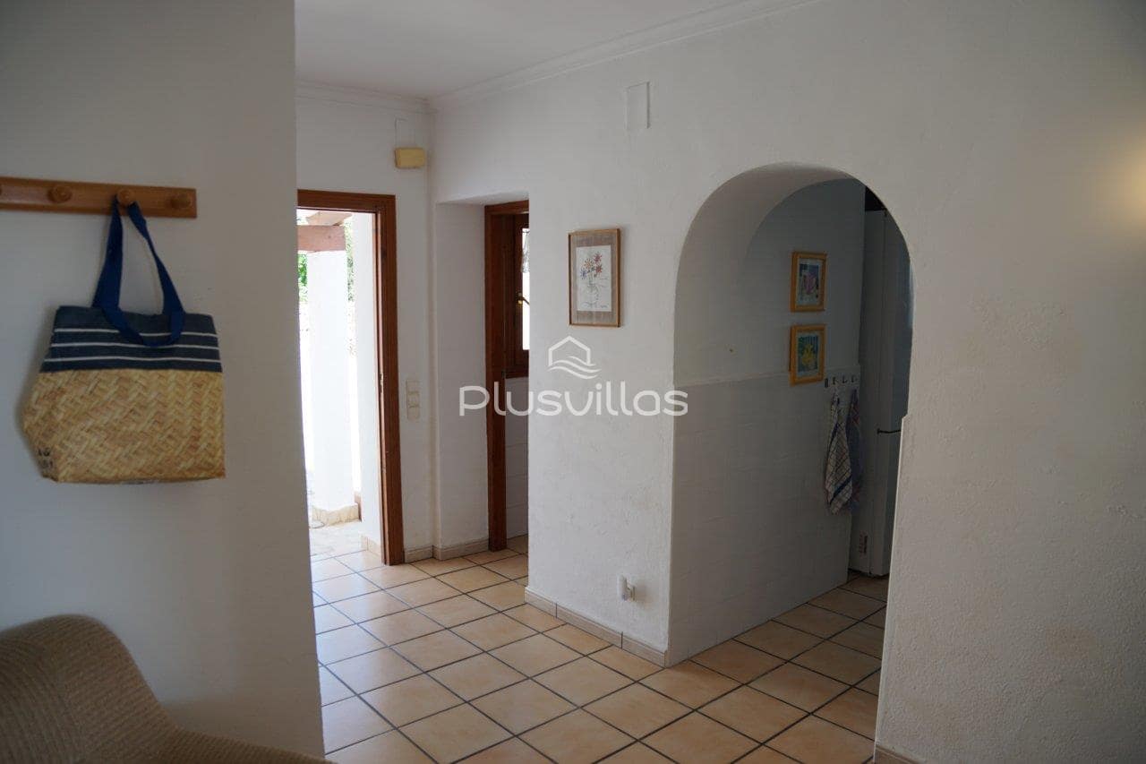 Chalet de 6 habitaciones en Calpe / Calp en venta con piscina - 665.000 € (Ref: 8497447)