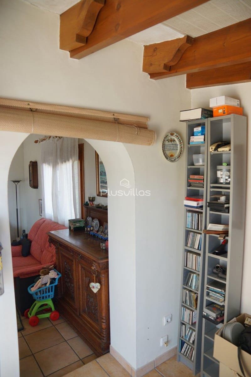 Chalet de 6 habitaciones en Calpe / Calp en venta con piscina - 665.000 € (Ref: 8497447)