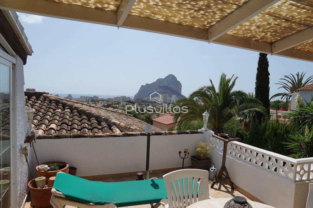 Chalet de 6 habitaciones en Calpe / Calp en venta con piscina - 665.000 € (Ref: 8497447)