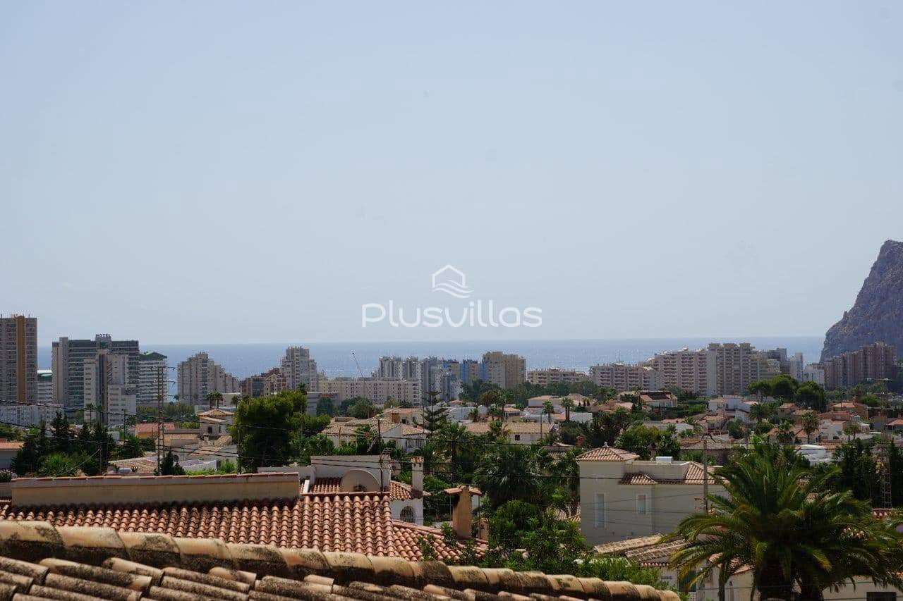 Chalet de 6 habitaciones en Calpe / Calp en venta con piscina - 665.000 € (Ref: 8497447)