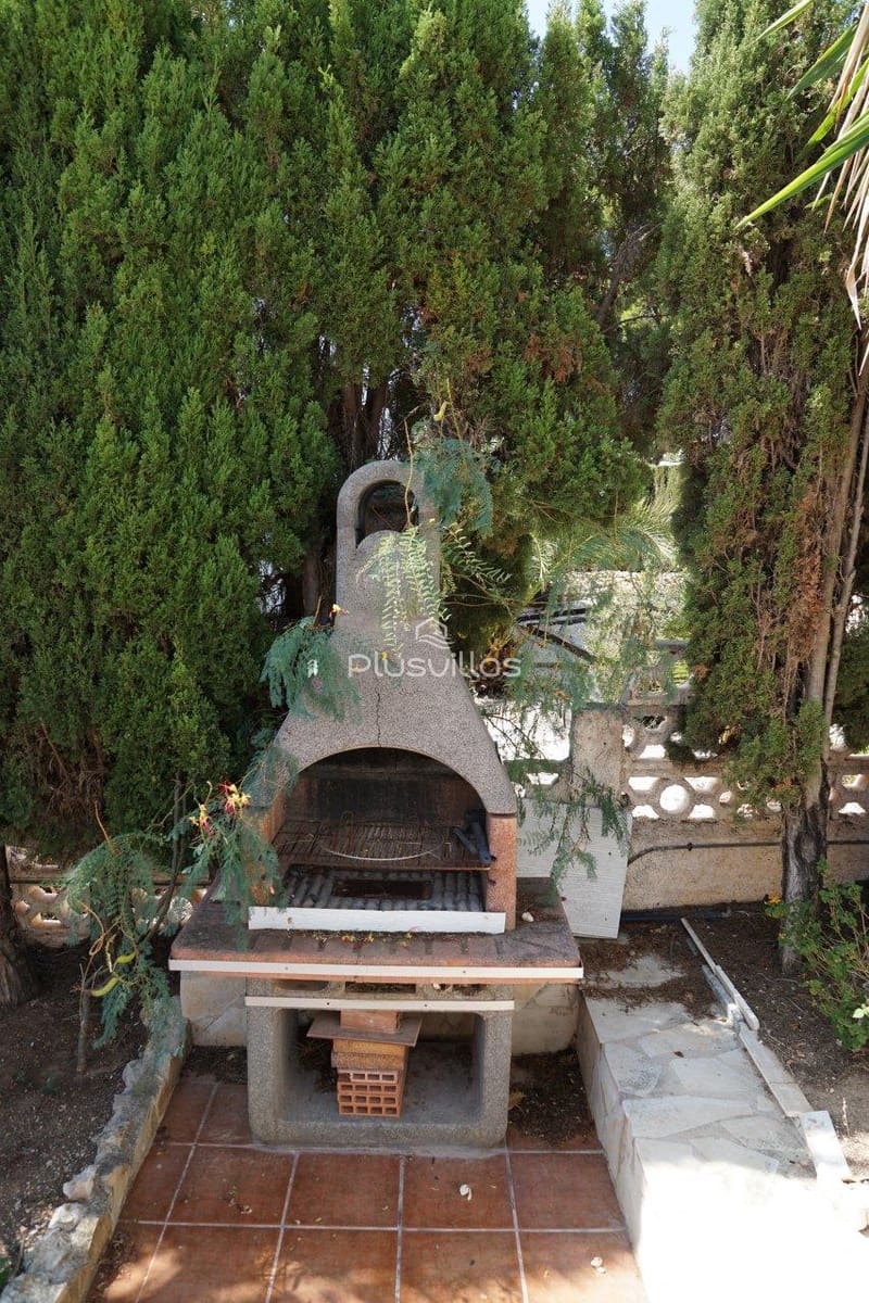 Chalet de 6 habitaciones en Calpe / Calp en venta con piscina - 665.000 € (Ref: 8497447)