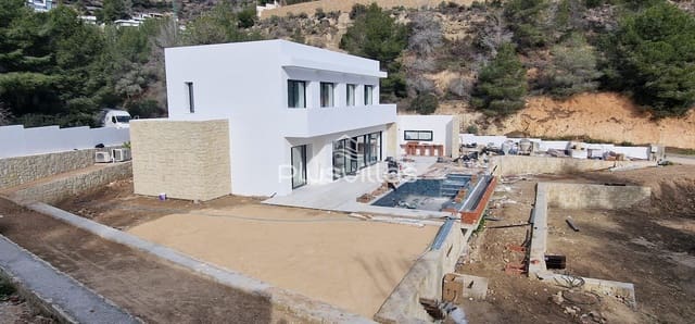 4 soveværelse Villa til salg i Benissa med swimmingpool - € 1.700.000 (Ref: 8506128)