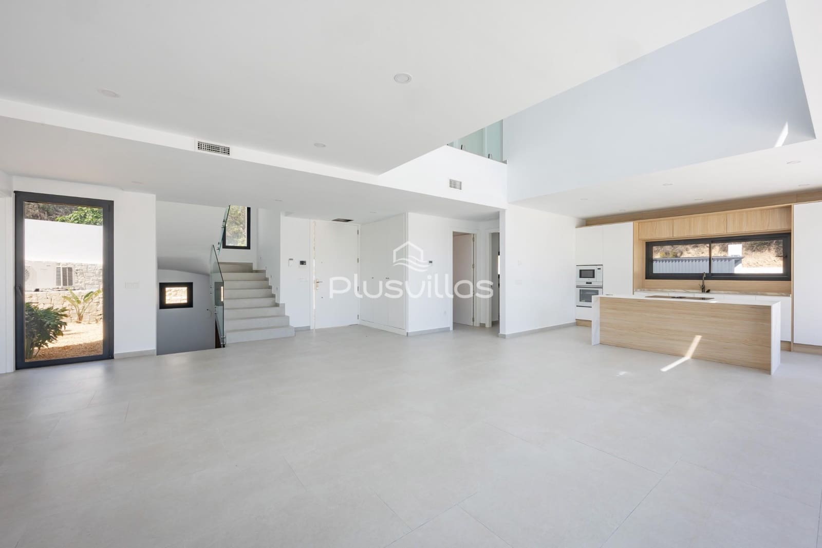 4 bedroom Villa for sale in Benissa with pool - € 1,700,000 (Ref: 8506128)
