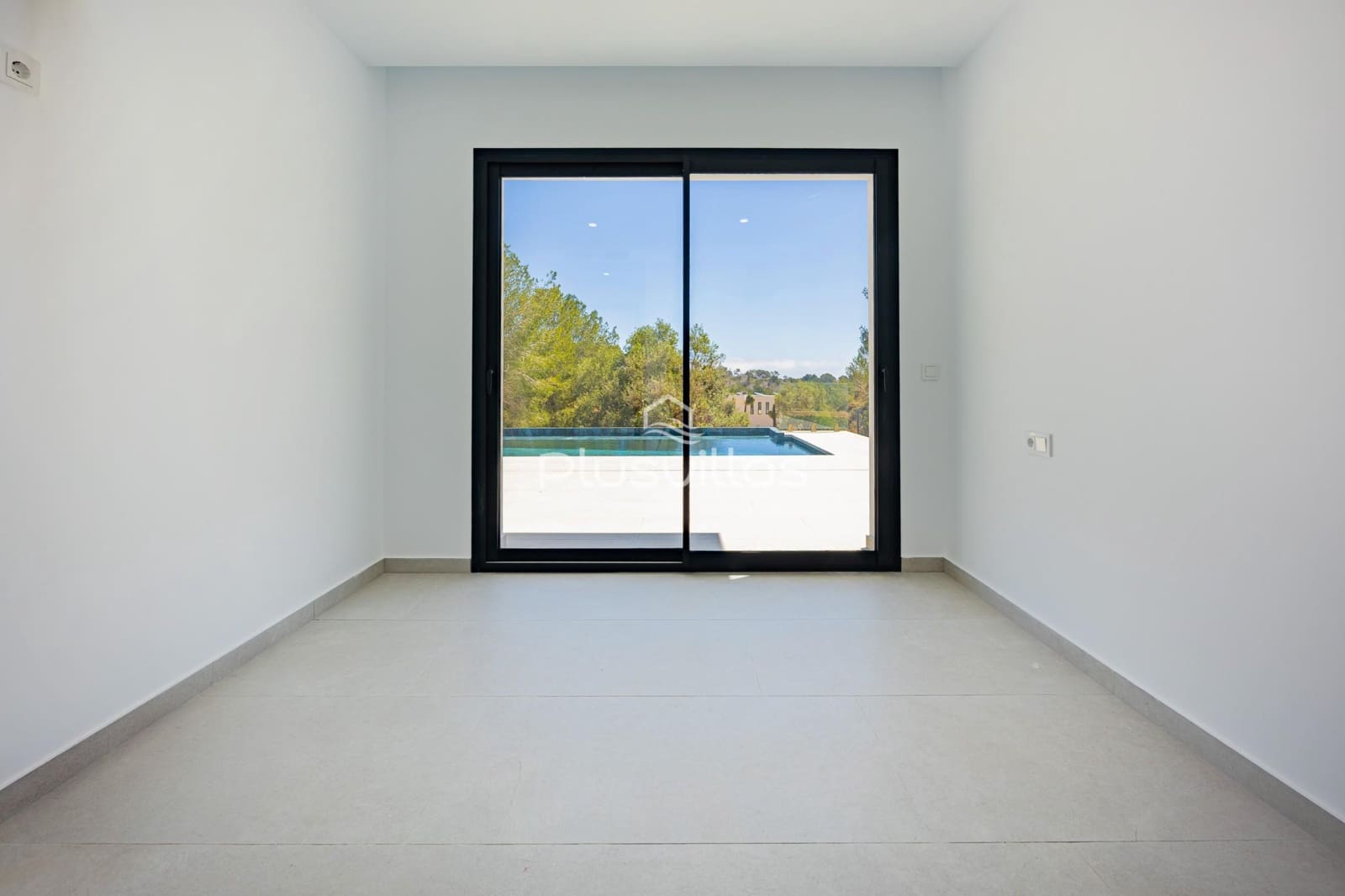 4 bedroom Villa for sale in Benissa with pool - € 1,700,000 (Ref: 8506128)