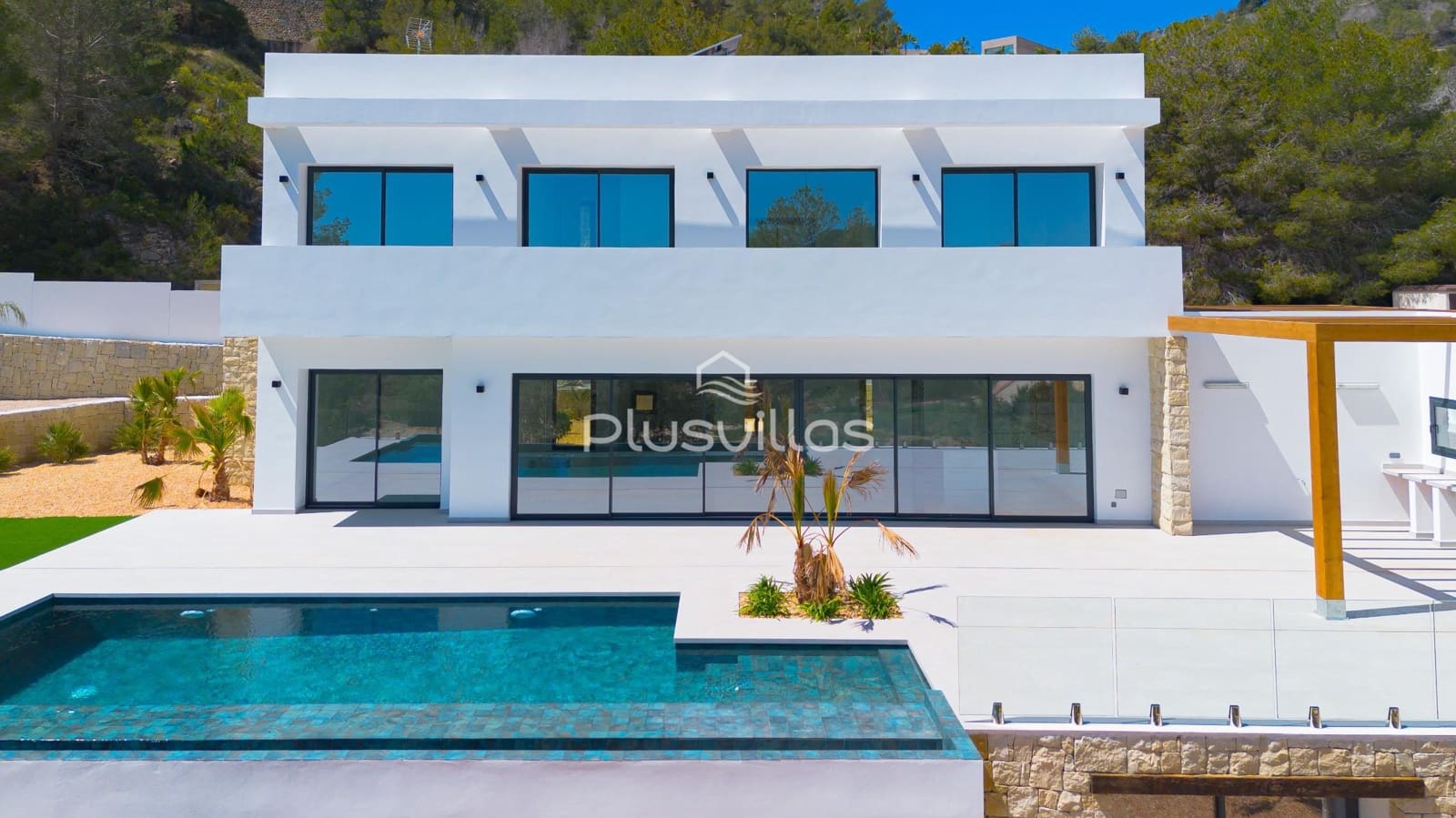 4 bedroom Villa for sale in Benissa with pool - € 1,700,000 (Ref: 8506128)