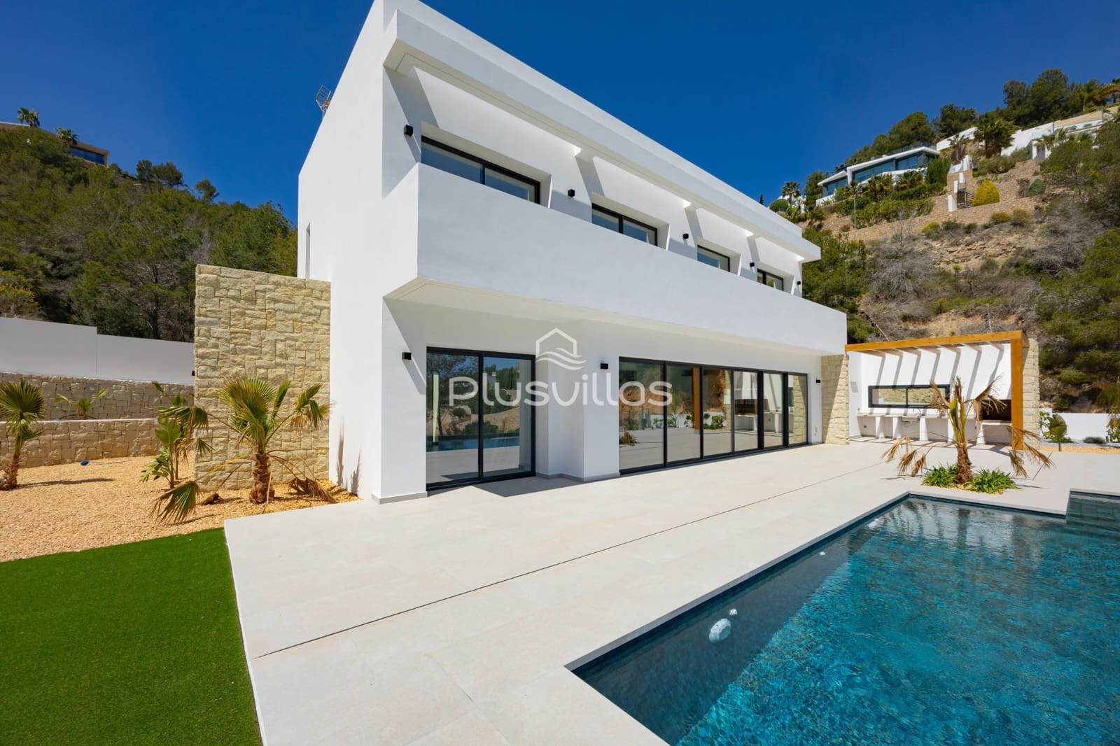 4 bedroom Villa for sale in Benissa with pool - € 1,700,000 (Ref: 8506128)
