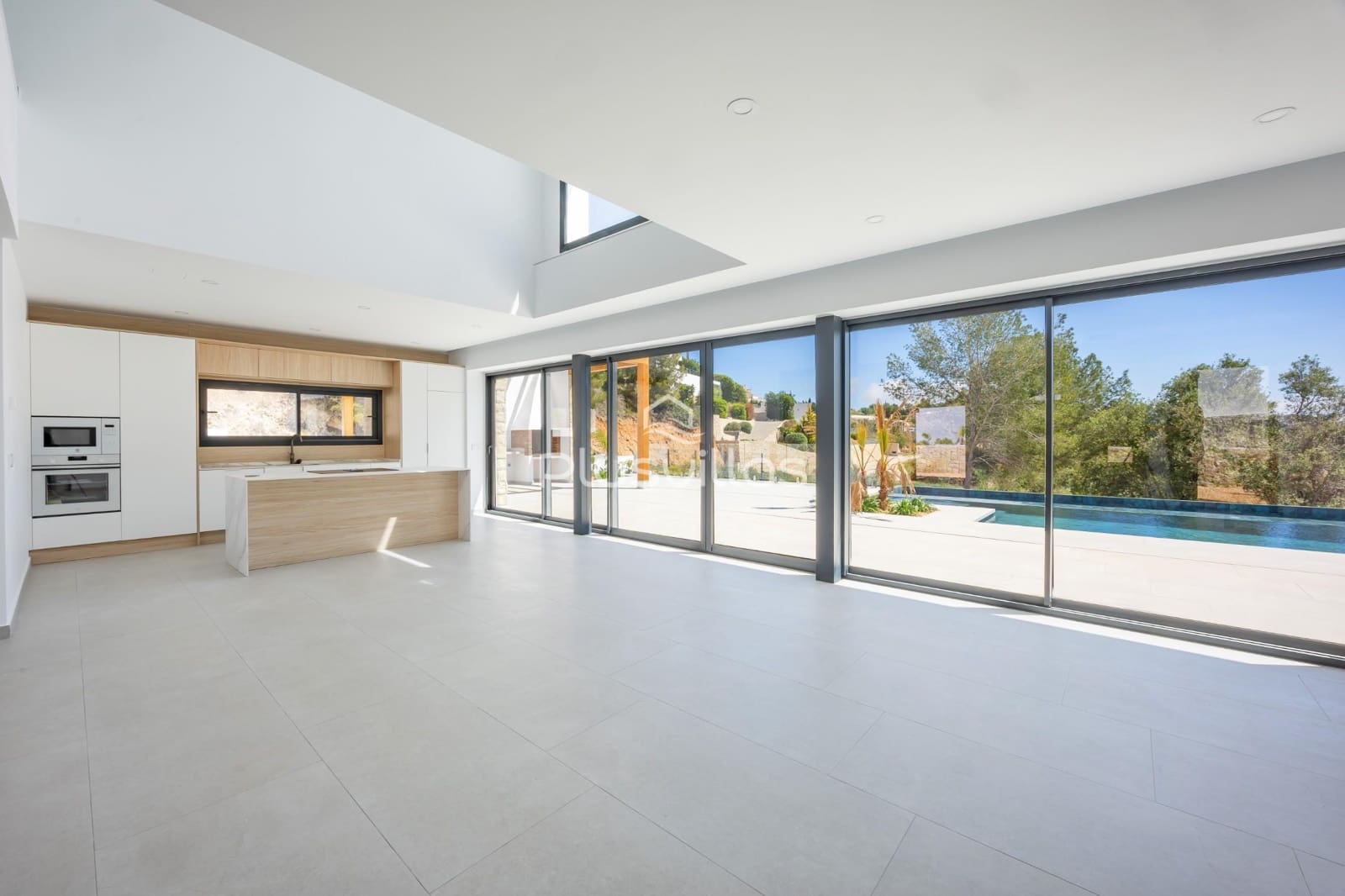 4 bedroom Villa for sale in Benissa with pool - € 1,700,000 (Ref: 8506128)