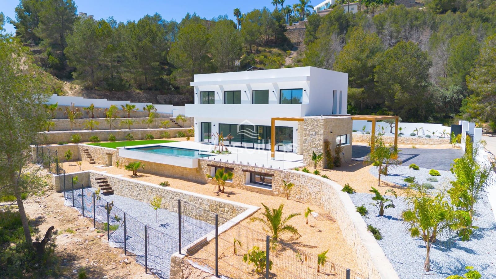 4 bedroom Villa for sale in Benissa with pool - € 1,700,000 (Ref: 8506128)