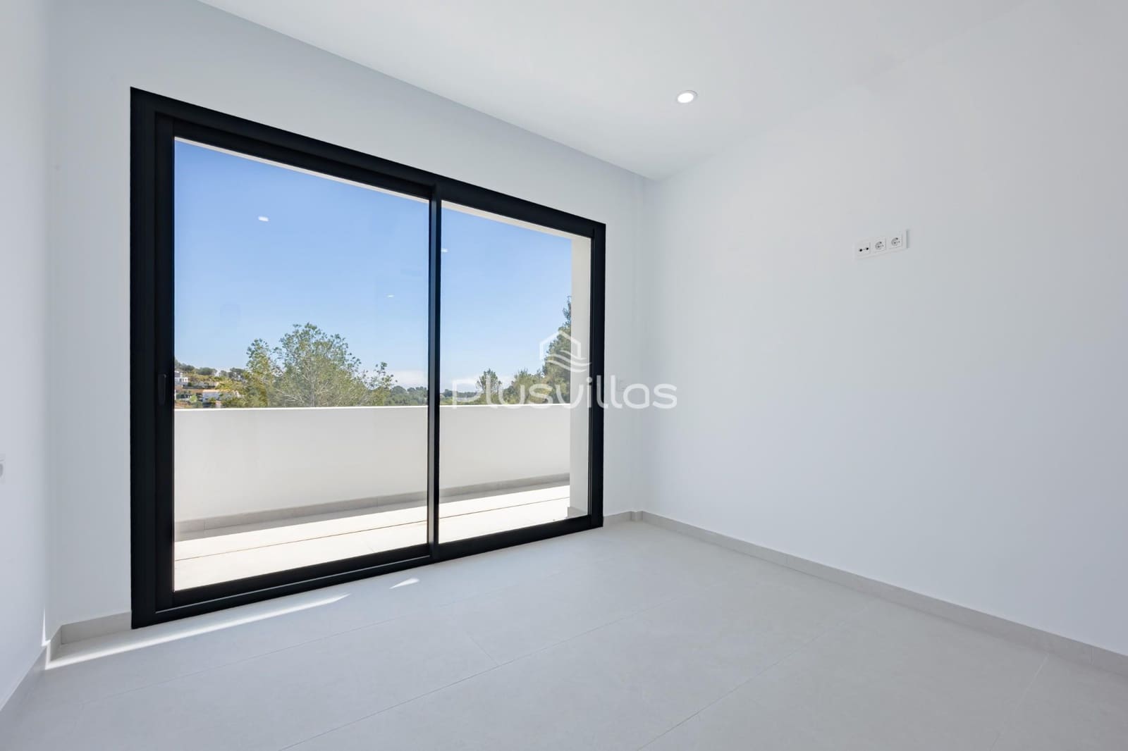 4 bedroom Villa for sale in Benissa with pool - € 1,700,000 (Ref: 8506128)