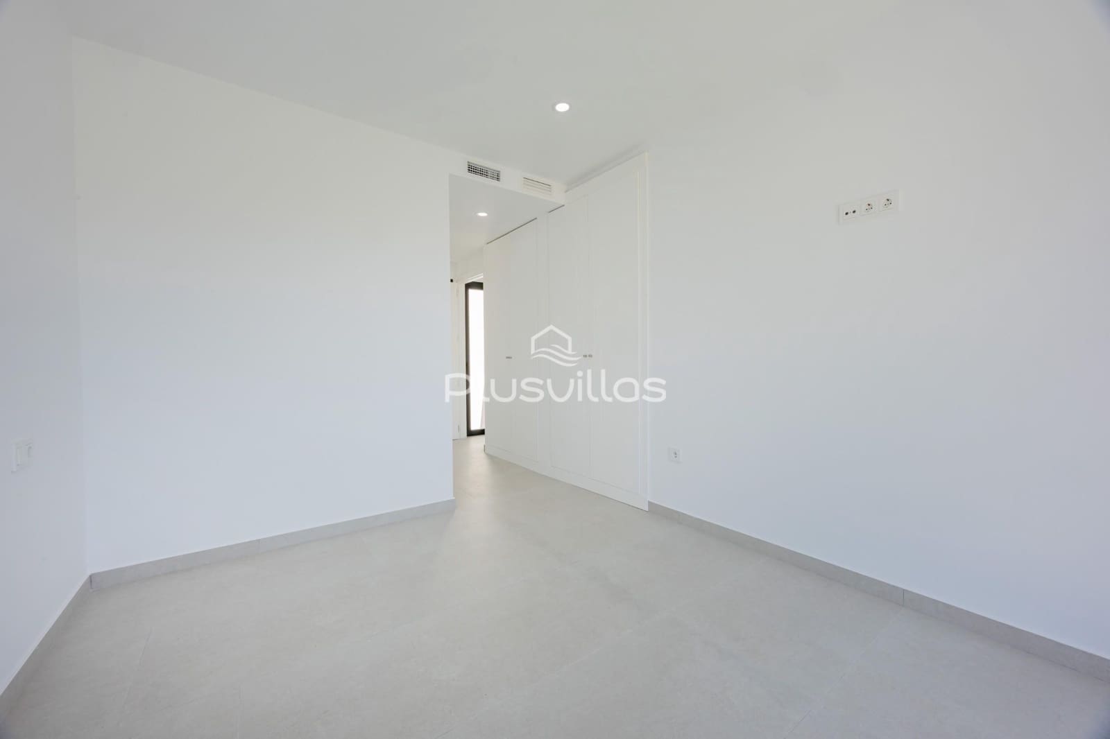4 bedroom Villa for sale in Benissa with pool - € 1,700,000 (Ref: 8506128)