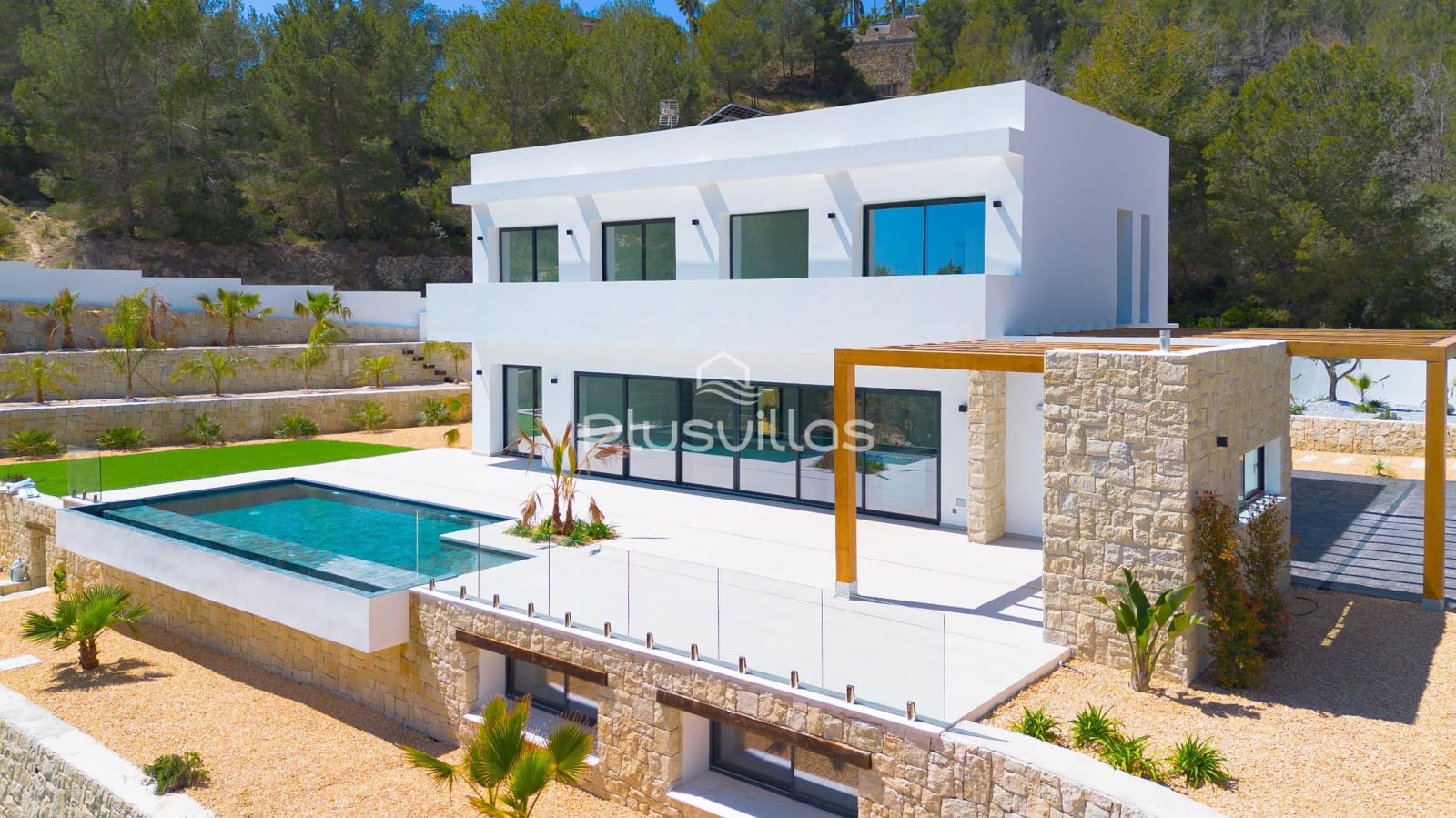 4 bedroom Villa for sale in Benissa with pool - € 1,700,000 (Ref: 8506128)