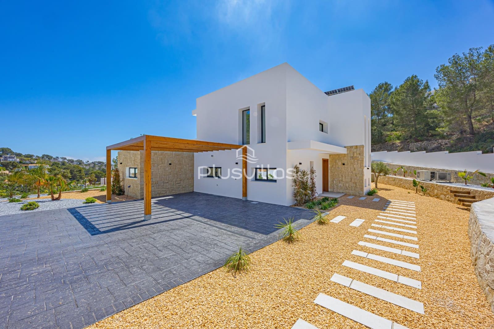 4 bedroom Villa for sale in Benissa with pool - € 1,700,000 (Ref: 8506128)