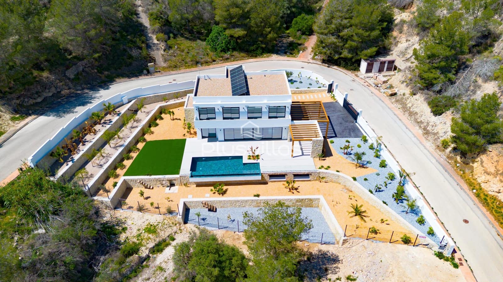 4 bedroom Villa for sale in Benissa with pool - € 1,700,000 (Ref: 8506128)