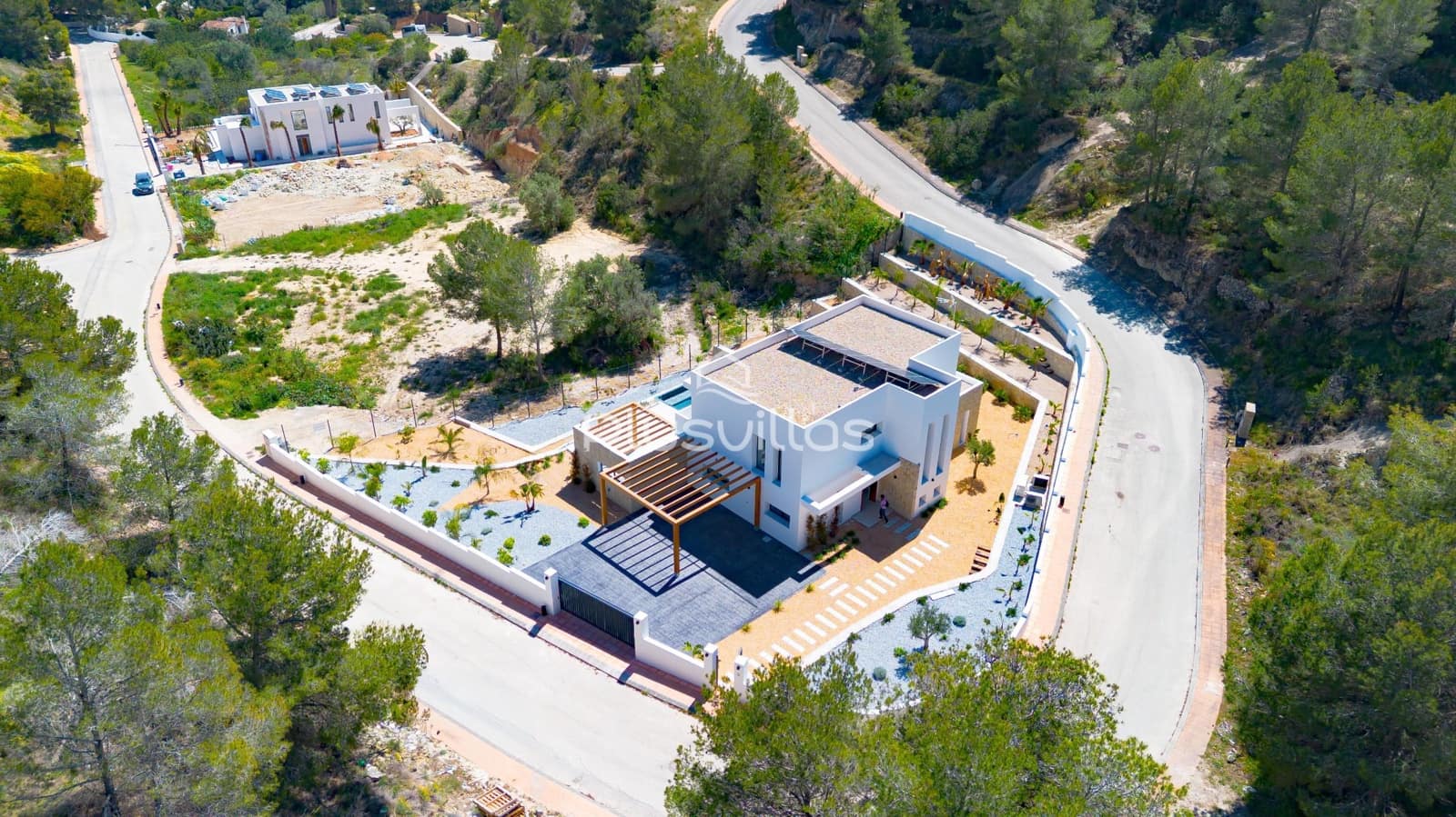 4 bedroom Villa for sale in Benissa with pool - € 1,700,000 (Ref: 8506128)