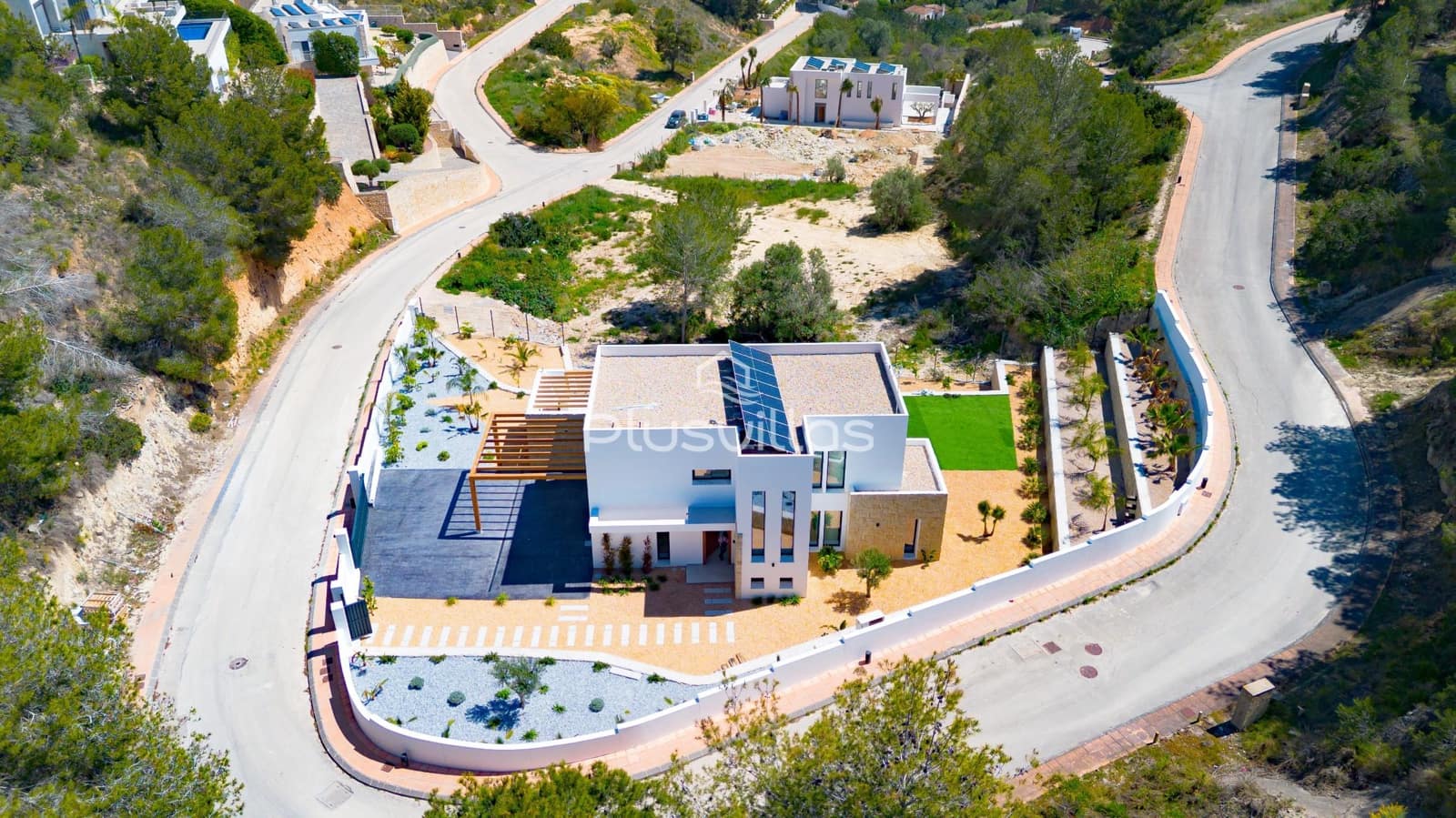 4 bedroom Villa for sale in Benissa with pool - € 1,700,000 (Ref: 8506128)