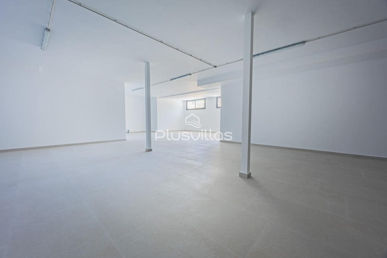 4 bedroom Villa for sale in Benissa with pool - € 1,700,000 (Ref: 8506128)