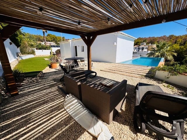 Chalet de 3 habitaciones en Benissa en venta con piscina - 790.000 € (Ref: 8560063)